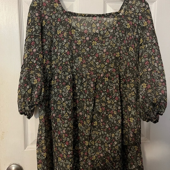GREY FLORAL WILD FABLE DRESS - Picture 3 of 8
